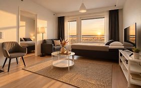 City Home Finland Panorama Suite - New Luxury Suite With Own Sauna, One Bedroom, Spacious Balcony With City Views And Great Location Next To Nokia Arena